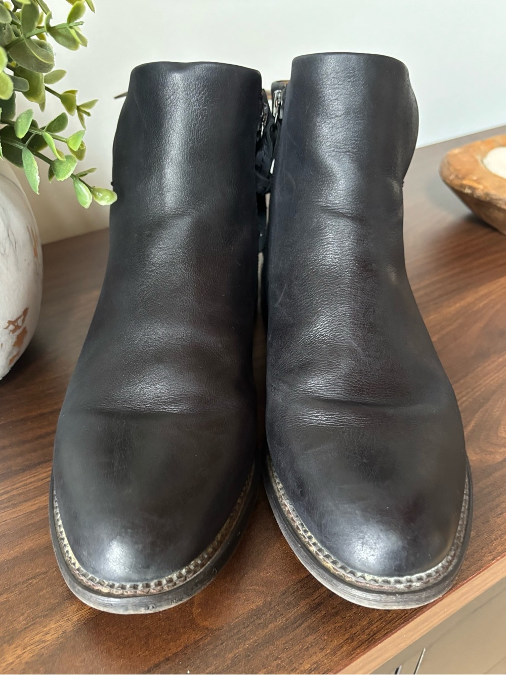 Franco Sarto Womens Black Leather Ankle Boots - Classic Zip Chelsea Style SZ 10